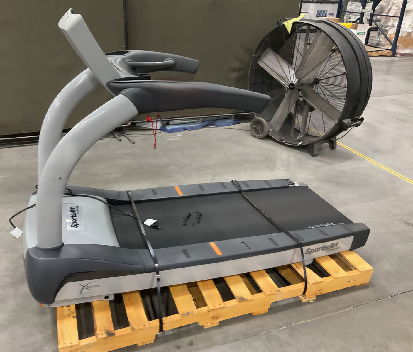 Commercial Cardio Machine Gym Fitness Center Treadmill Rehab Clinic Exercise Equipment Industrial Health & Fitness Club Grade