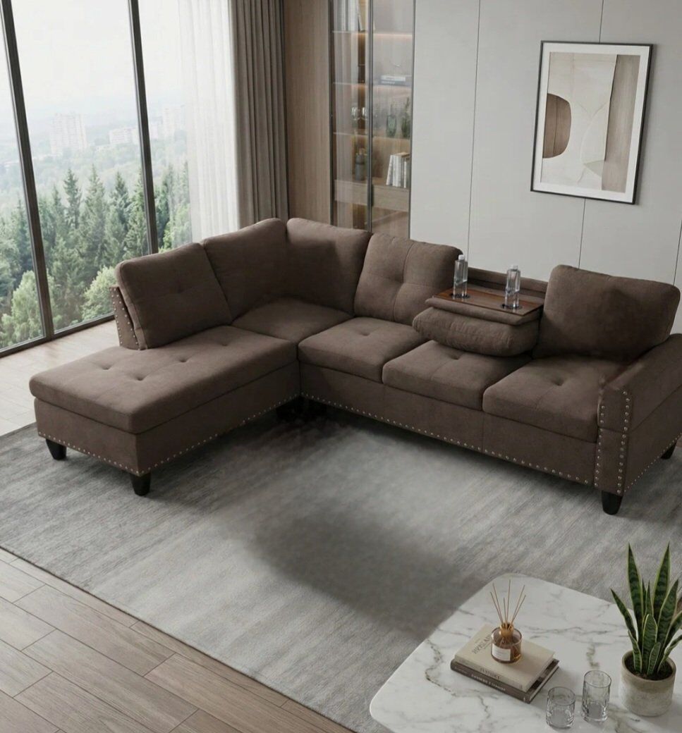 L-Shaped Sofa w/ Chaise Brown