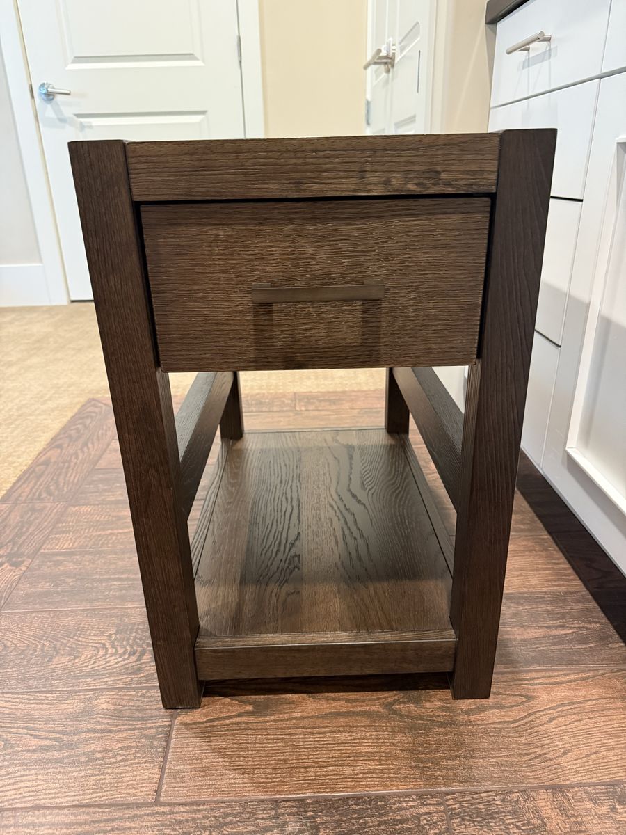 La-Z-Boy Chair Side Table – Brand New