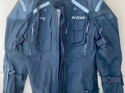 Like New Klim Kodiak Gen 1 Gore-Tex Motorcycle Jacket Black Size 54