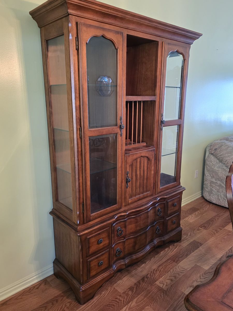 Dining Hutch