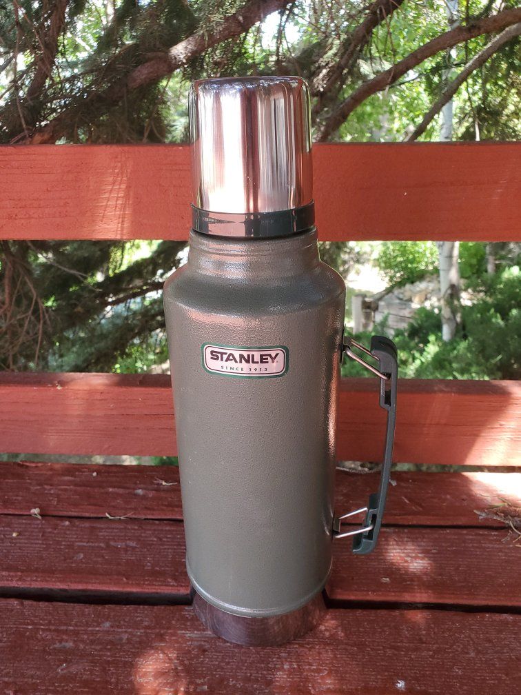 Stanley Classic Bottle 1.1 QT Olive Green Thermos with Cup/Lid