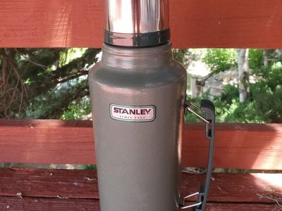 Stanley Classic Bottle 1.1 QT Olive Green Thermos with Cup/Lid