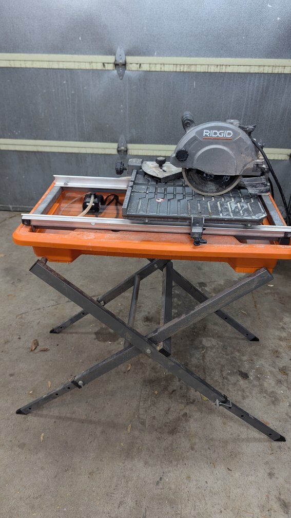 Rigid 7" tile saw