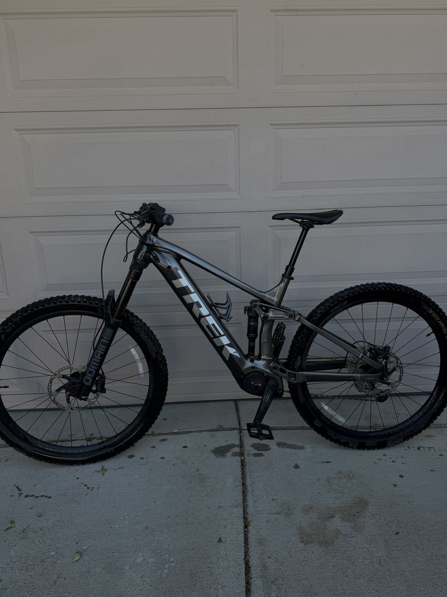 2022 Trek Rail 7 Large $2,500