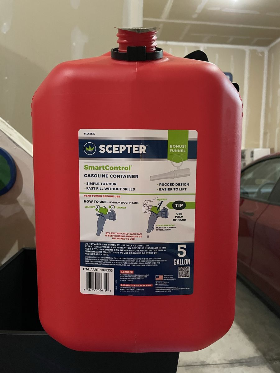 Scepter SmartControl 5 Gallon Red Plastic Gasoline Container Can with Bonus Funnel