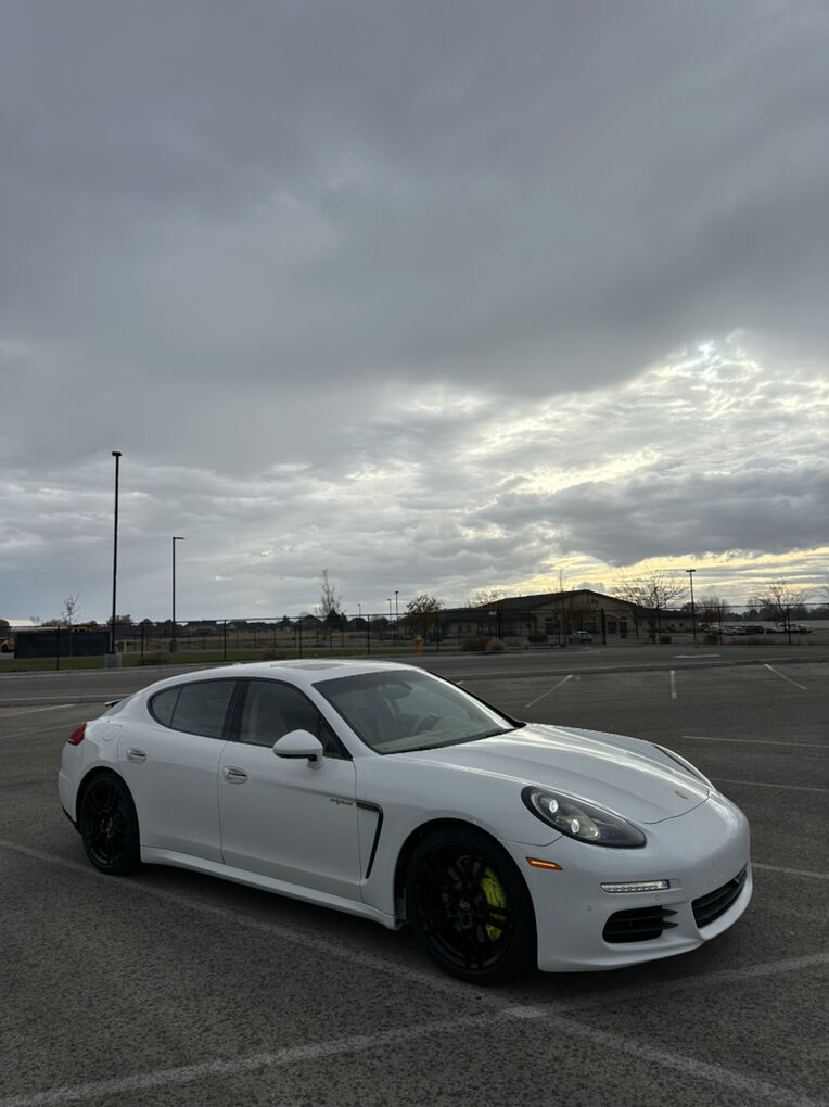 2014 Porsche Panamera S e-Hybrid