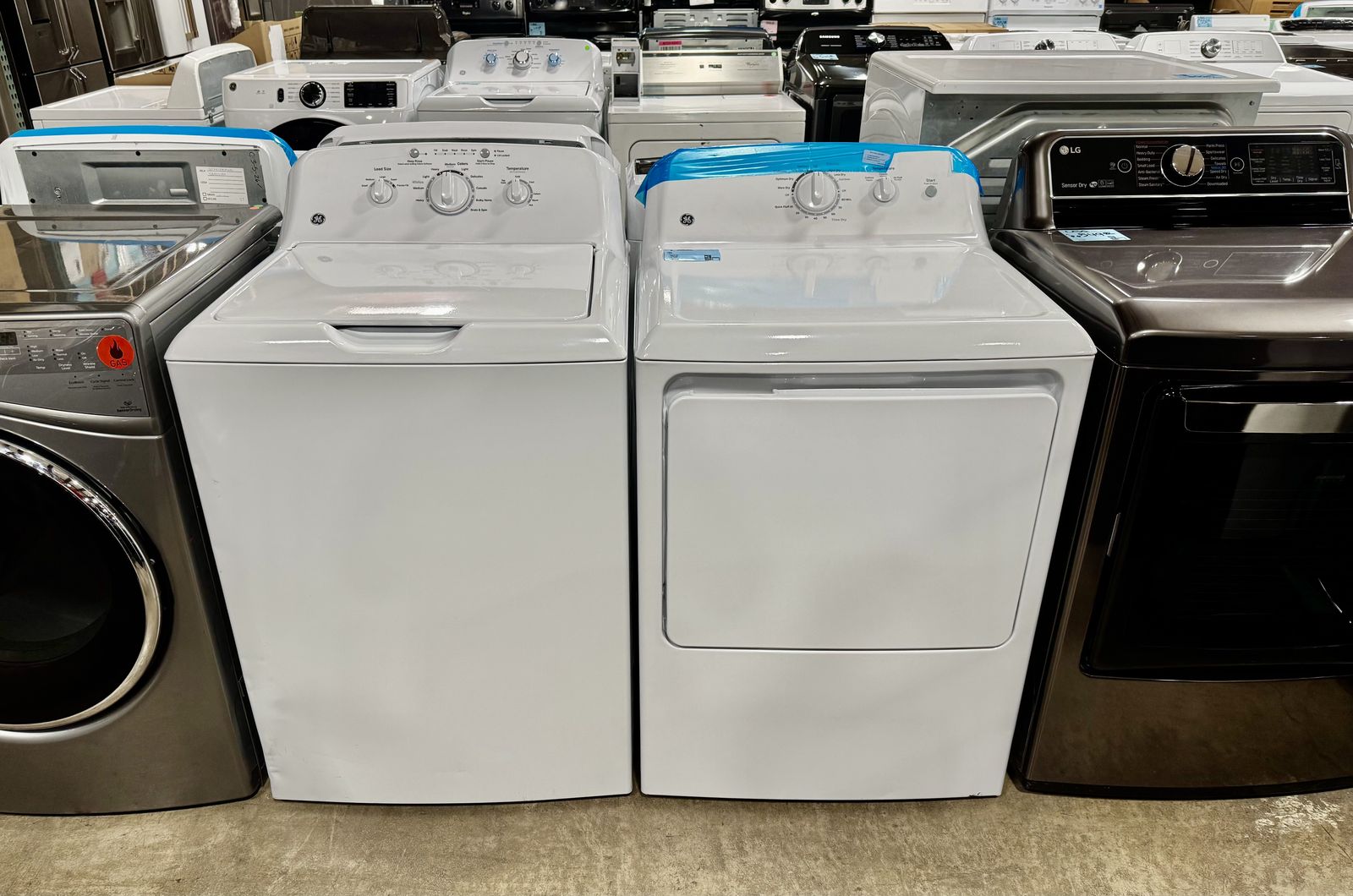 GE WASHER AND DRYER SET WITH WARRANTY