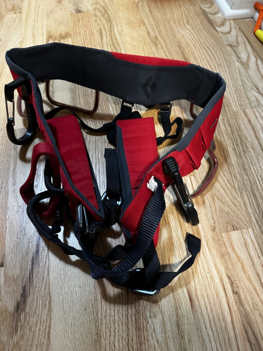 Black Diamond ice Climbing Harness - medium