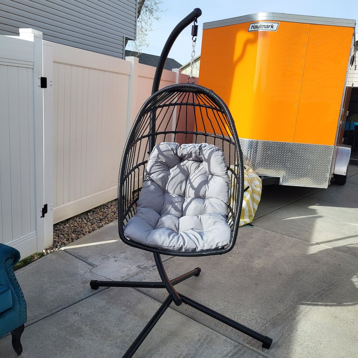 Outdoor Living Wicker Hanging Egg Chair w/Cushions