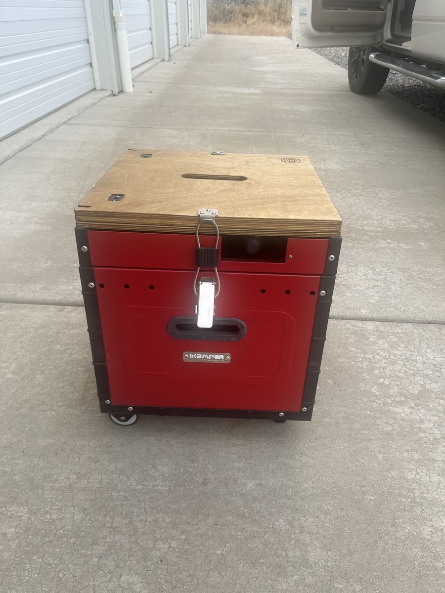 Kamp kitchen Box with burners