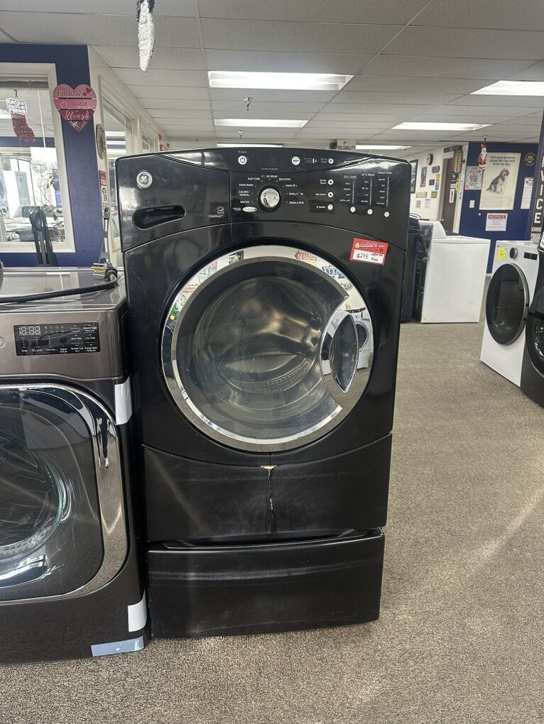 NICE CONDITION GE FRONT LOAD WASHER WITH PEDESTAL