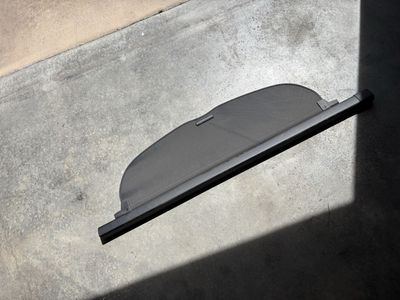 2017-2022 Honda CR-V - Retractable Cargo Cover