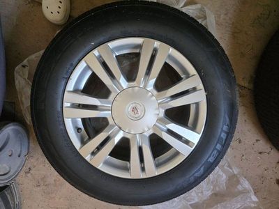 5 Cadillac SRX 235/65R18 Wheels & Tires