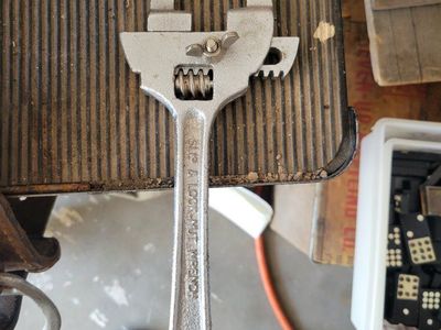 VAdjustable Slip & Lock Nut Wrench Plumbing Tool
