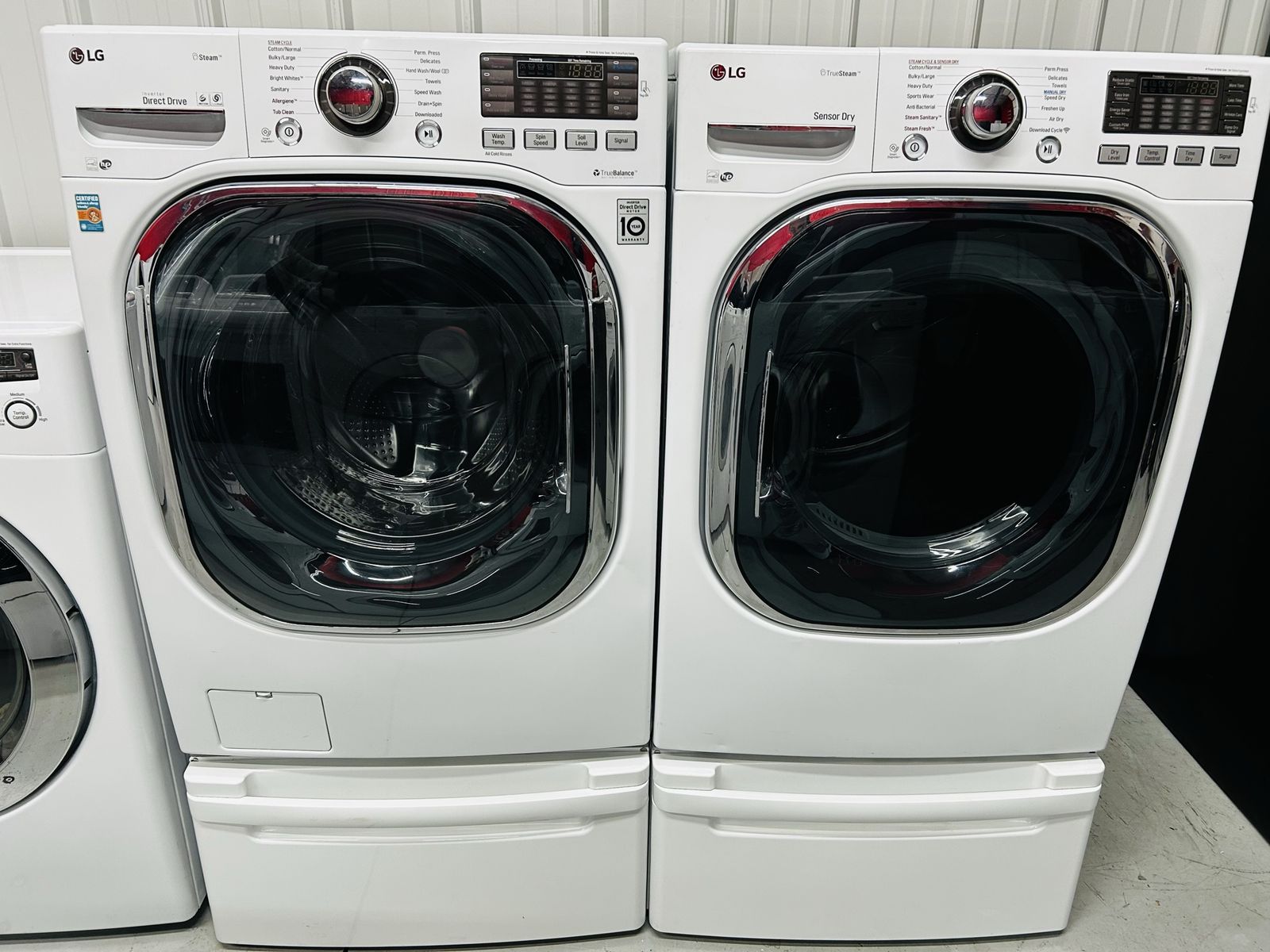 Lg Steam Electric Front Load Set With Pedestals