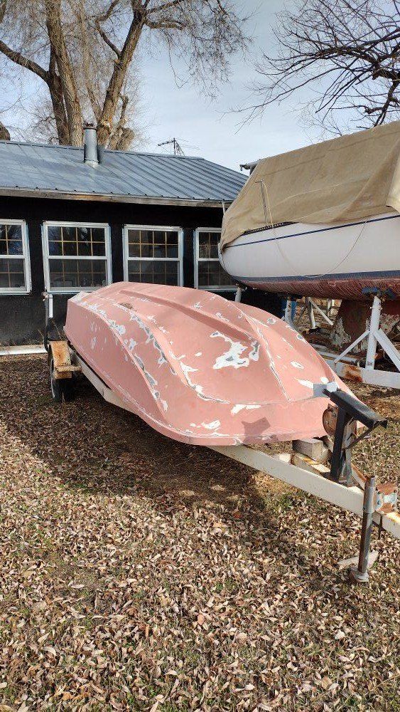 boston whaler 17'6 " with trailer and center conso
