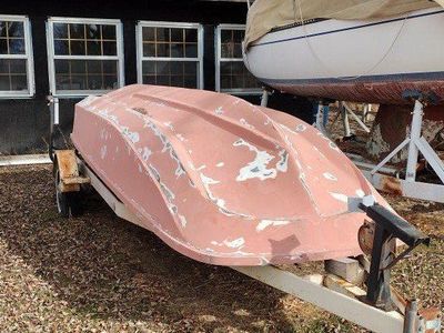 boston whaler 17'6 " with trailer and center conso