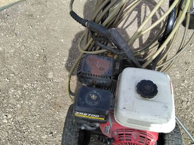 Honda gx 200 2700 psi Pressure Washer