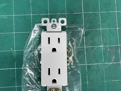 White Decorator Duplex Electrical Outlet Receptacle 15A 125V
