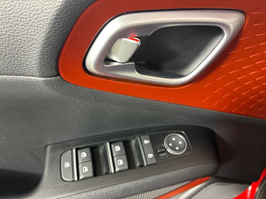 Main image 11