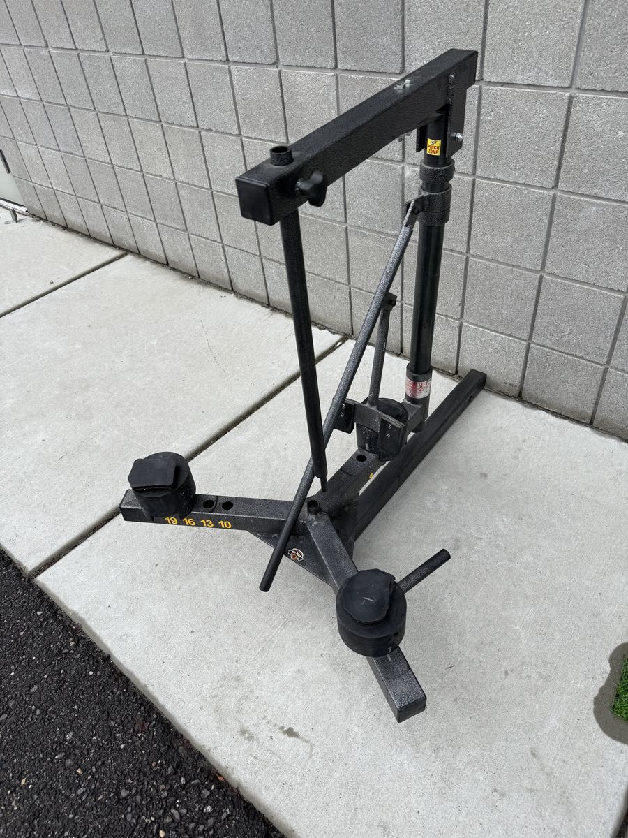 Hitch Mounted NO MAR Sport Bike Tire Changer