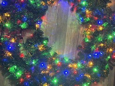 40” color changing Christmas wreath