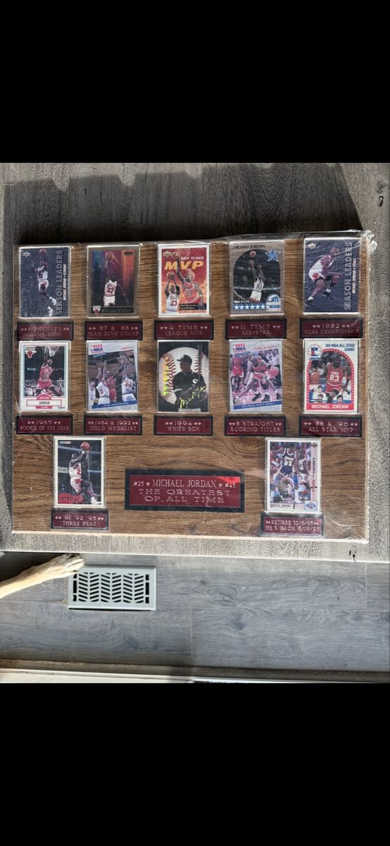 Michael Jordan Chicago Bulls Collectible Card Display Plaque