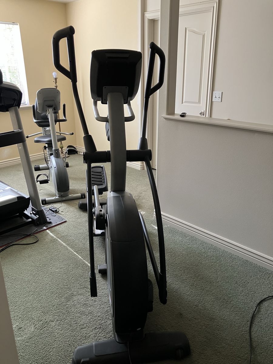 ProForm Trainer 7.0 Elliptical with iFit Coach & Quick Incline/Resistance