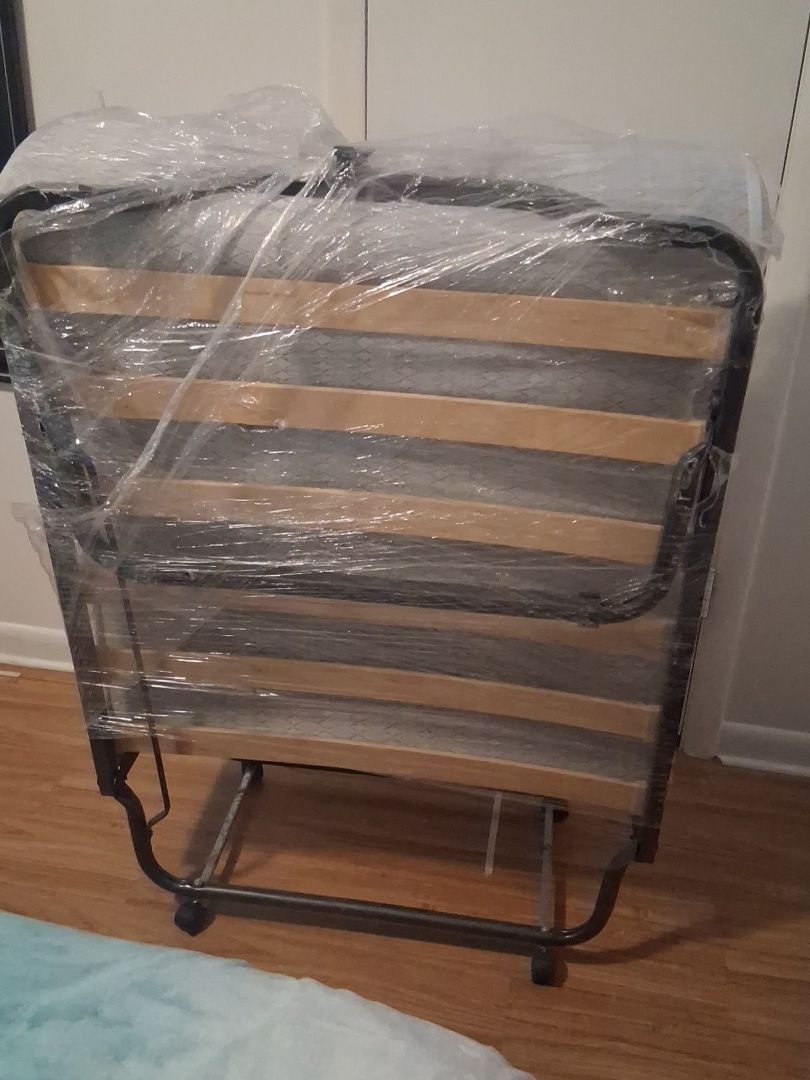 Roll away bed