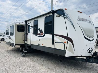 2014 Keystone Sprinter 33' Travel Trailer