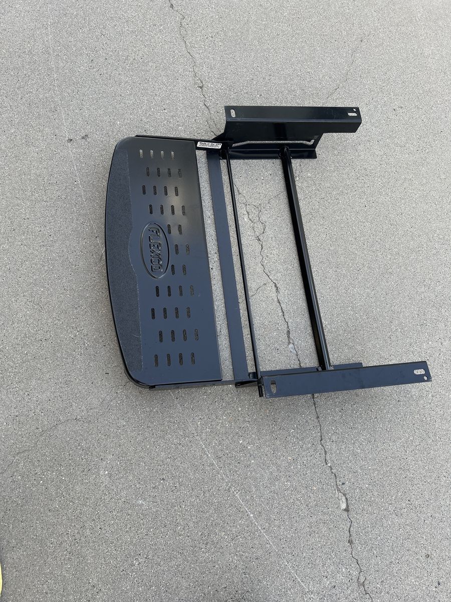 Pull Out Trailer Entry Step