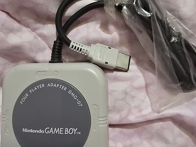 NINTENDO GAME BOY FOUR PLAYER ADAPTER (NEW)
