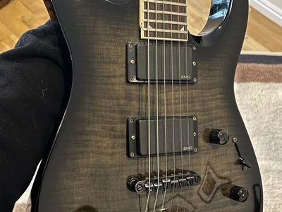 Jackson DKMGT Dinky (Made in Japan) guitar w/ active EMG 81/85