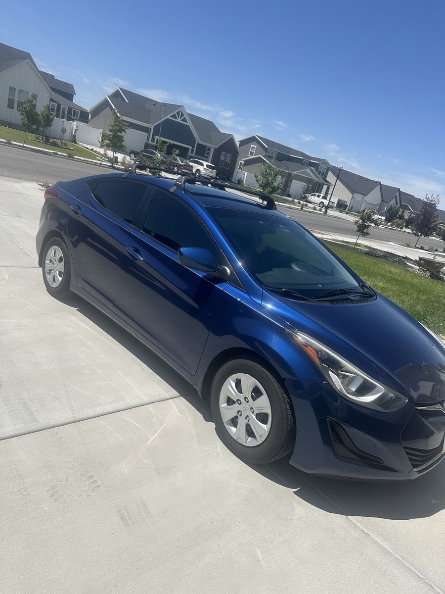 2016 Hyundai Elantra 