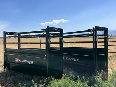 Arrowquip Livestock- 10 ft adjustable alleyways