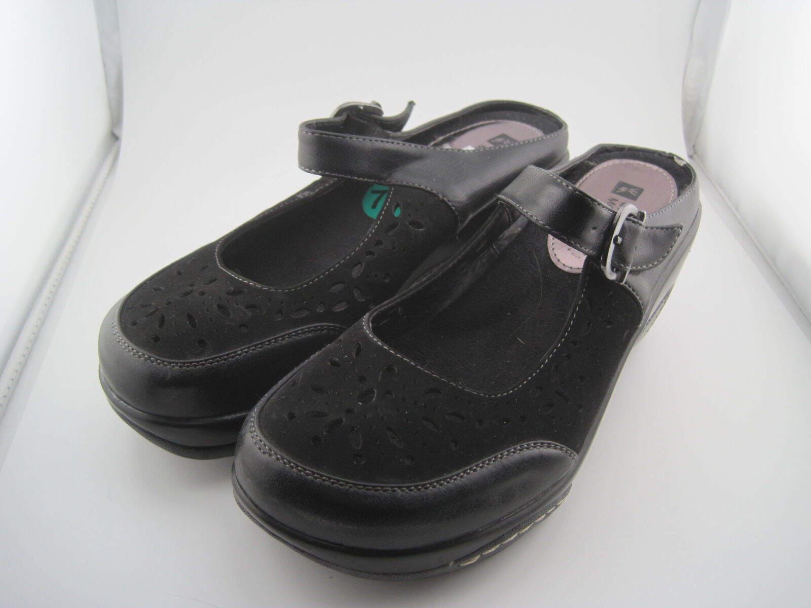 Women's White Mountain Gilding Black Peep-Toe Leather Clog size 7.5 Mary Jane