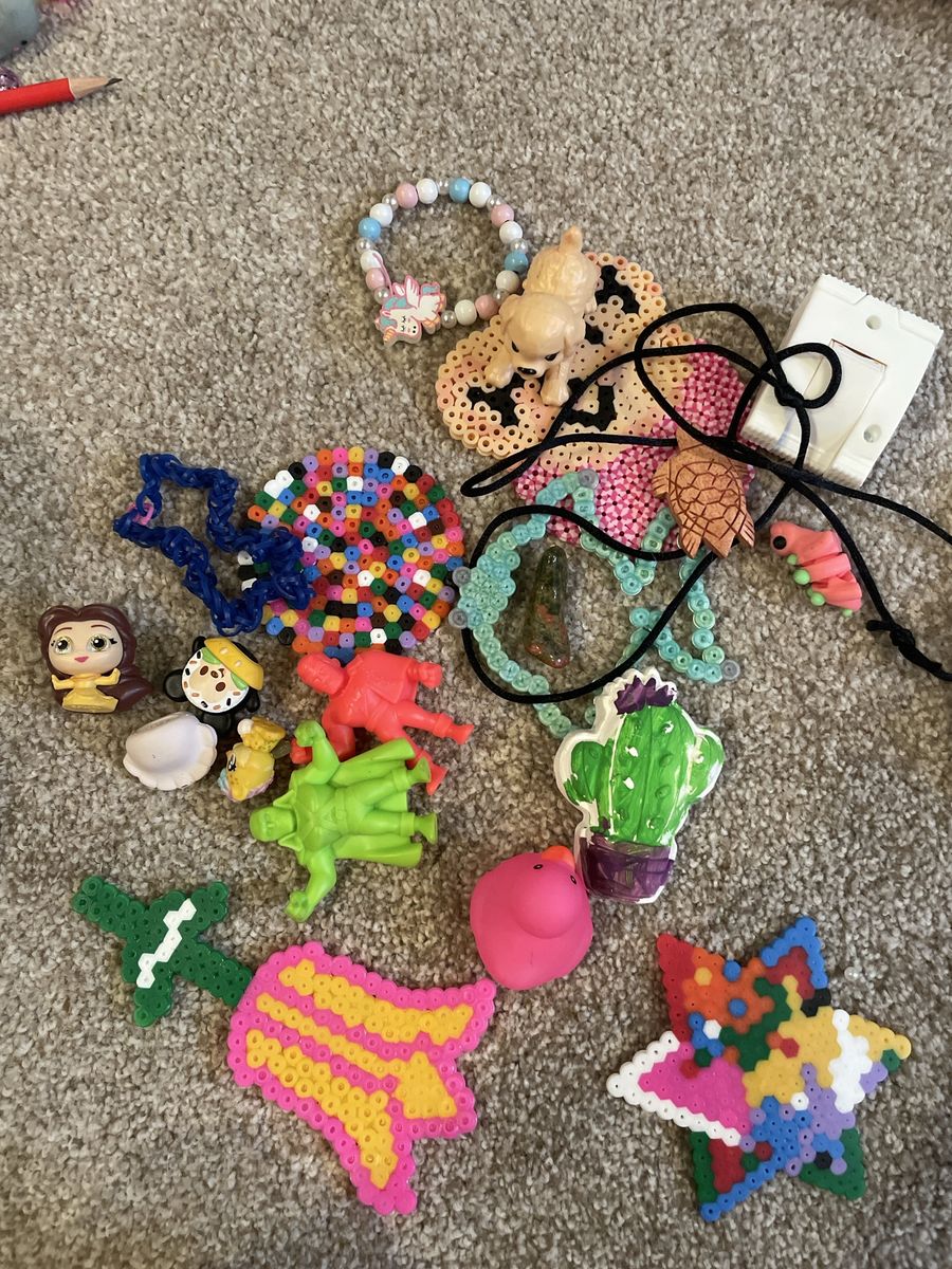 Kids Garage Sale - @3 PM today (Saturday) —Riverton / Draper (Most Items $0.10 - $1.00).