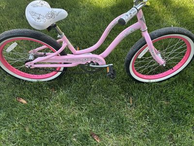 Electra high Quality bike for your 6 to 10. Yrs old rider it’s in superb condition with 20” tires and coaster brakes 40.00 cash