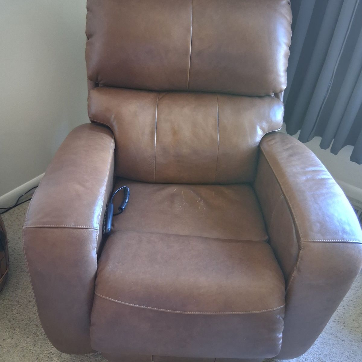 Recliner leather  power