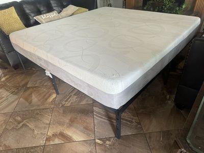 King Bed Matress And Frame Clean Great Condition