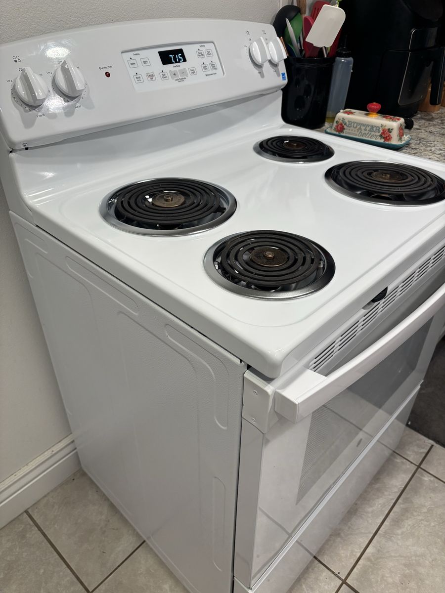GE White Electric Range Stove with 4 Burners