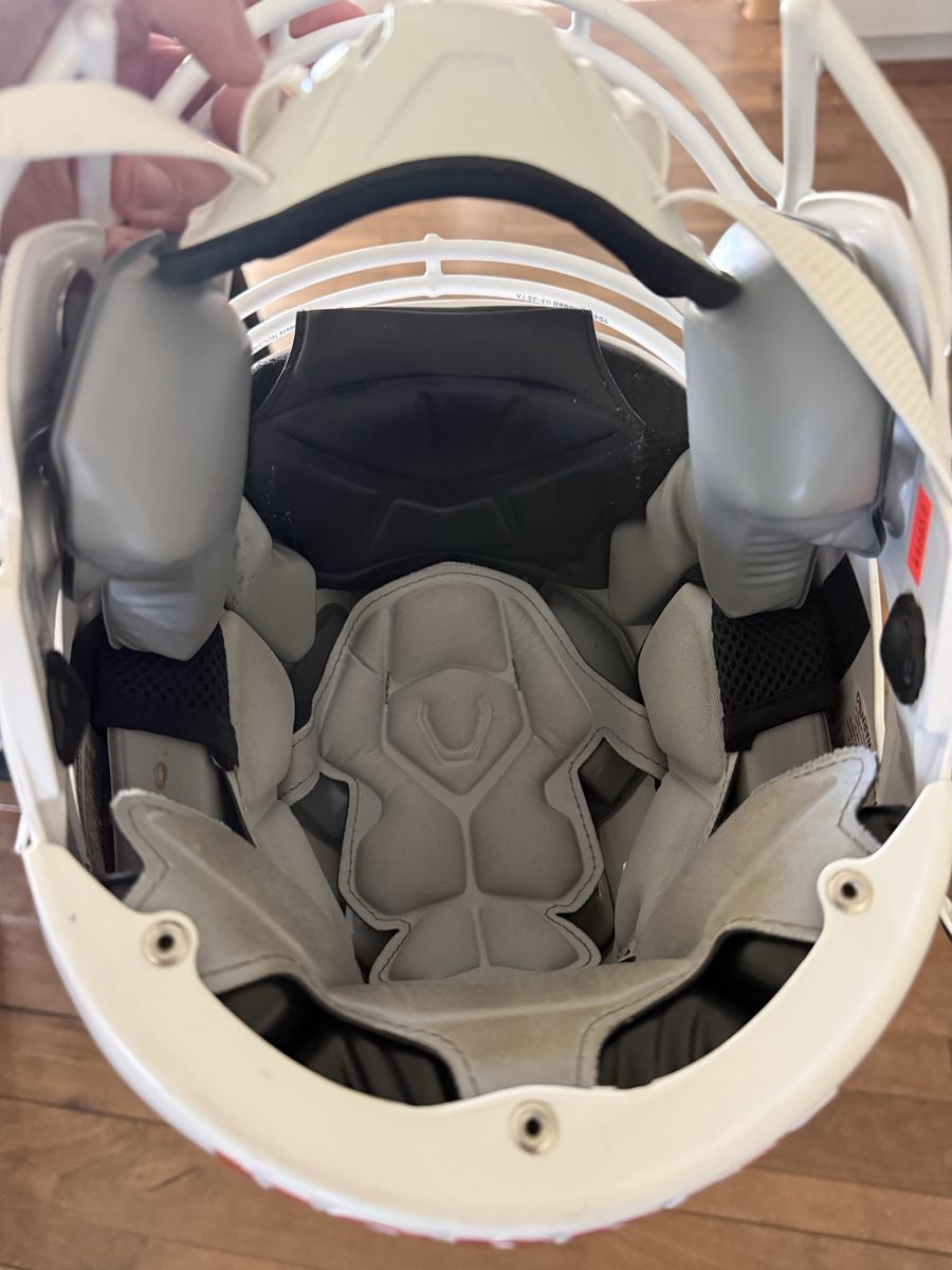 Main image 6