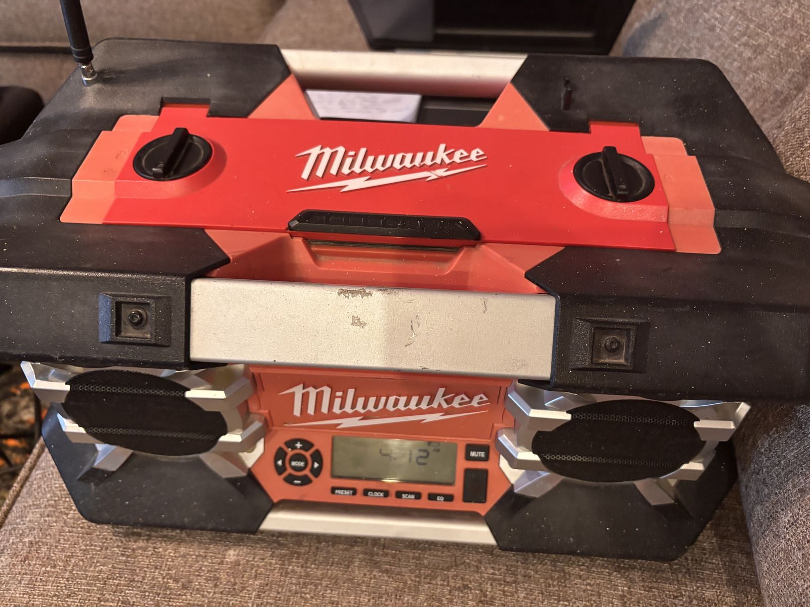 Milwaukee 2790-20 Jobsite Radio