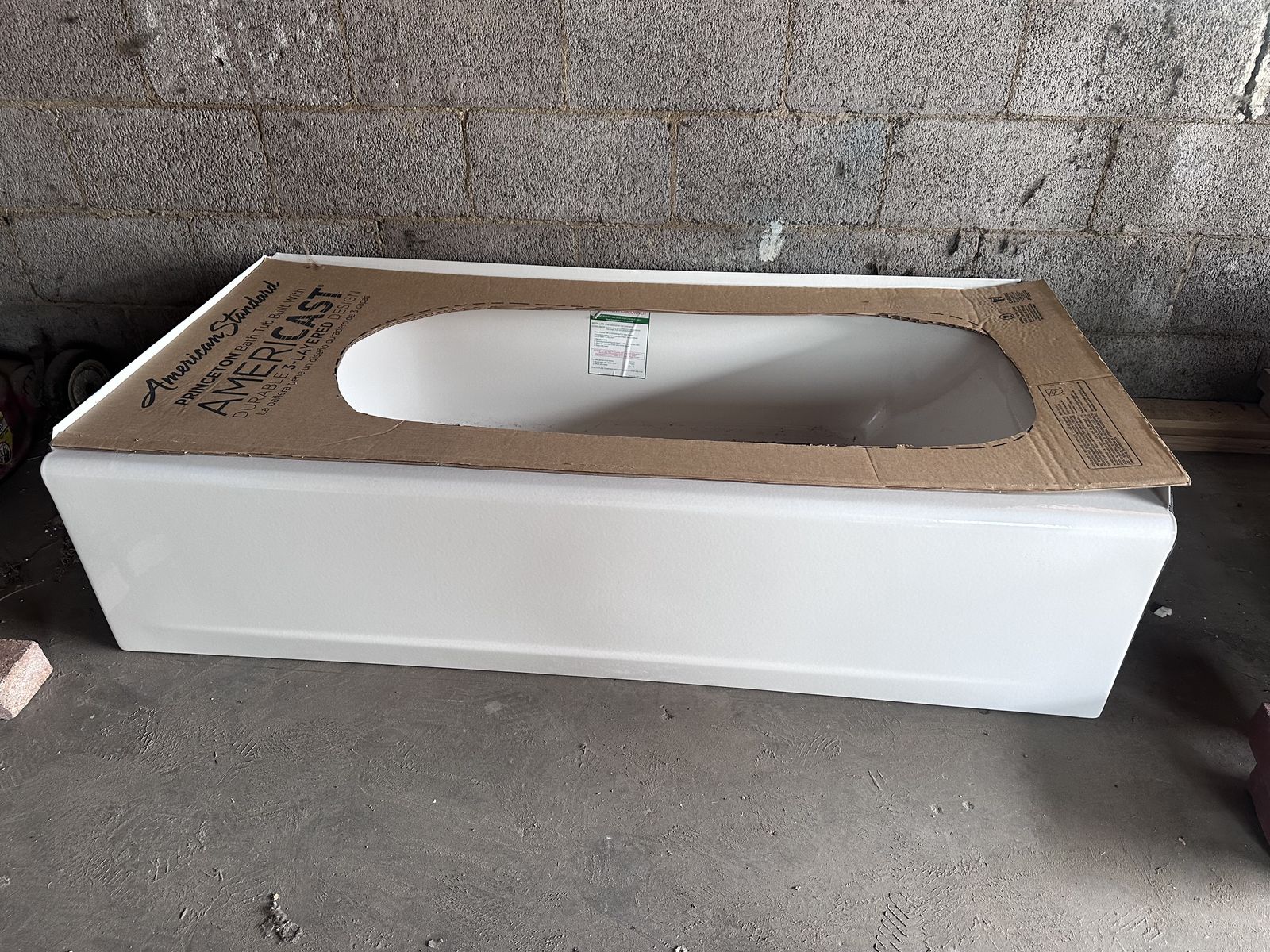 Brand New Americast Bathtub