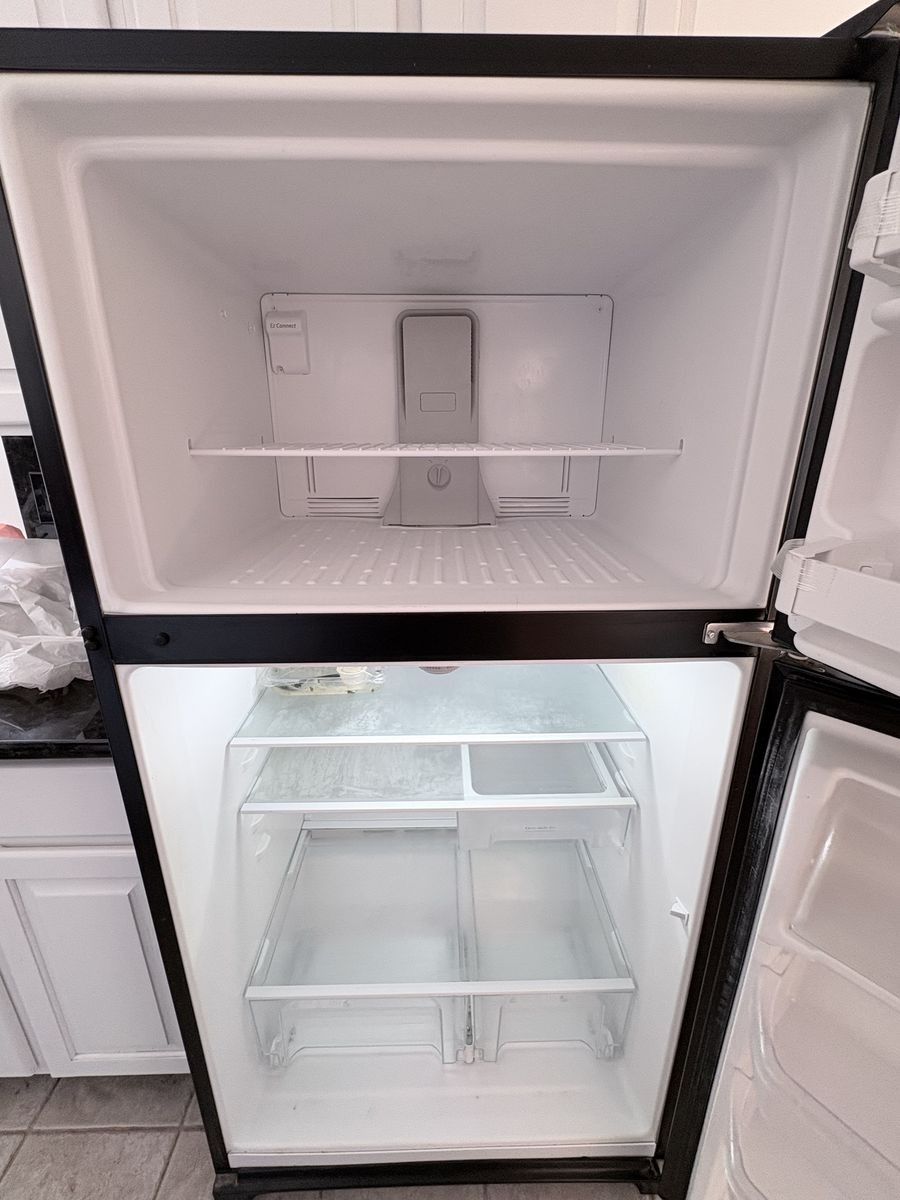 Whirlpool Top-Freezer Refrigerator - Black Finish