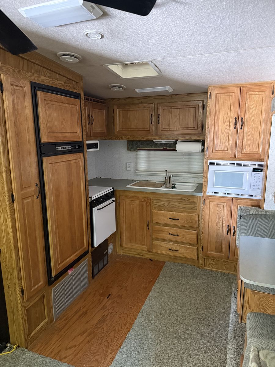 Main image 6