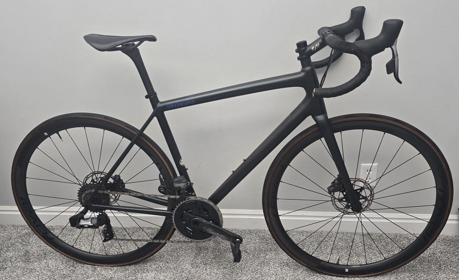 *Like New* Specialized Aethos Pro