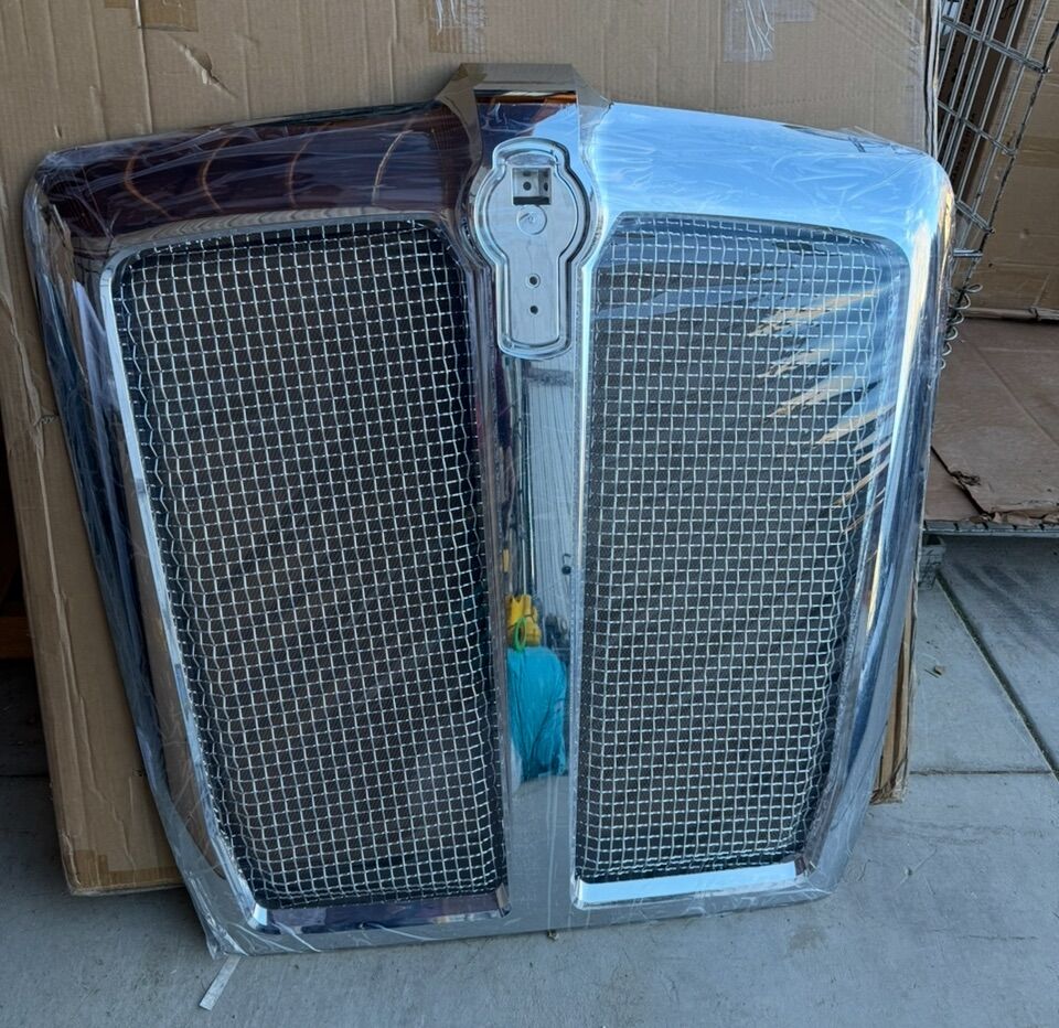 New Kenworth T680 Next Gen 2022+ Chrome Grille