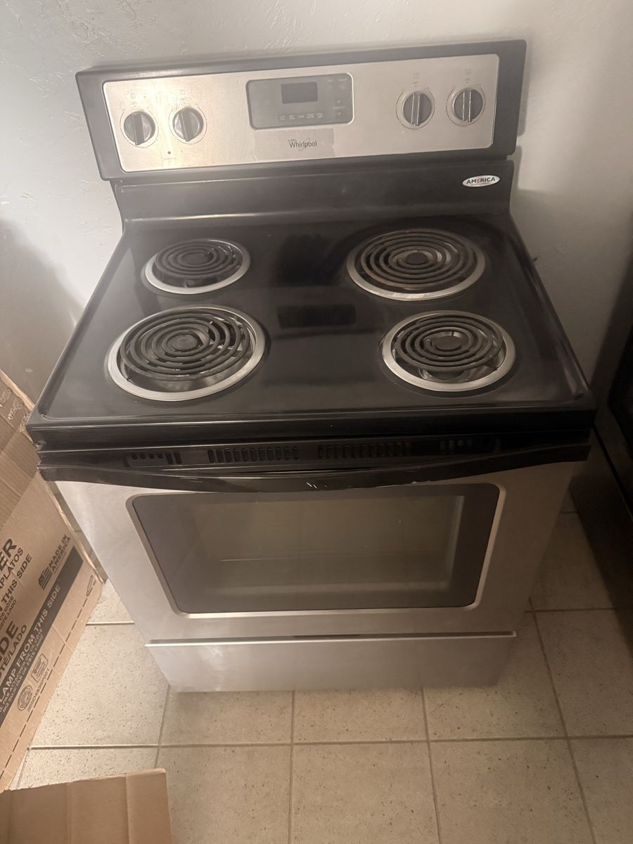 Whirlpool Electric Range Stove Oven Stainless Steel Black 4-Burner